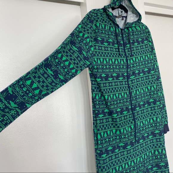 ASOS | adult onesie with Aliens - Picture 4 of 8